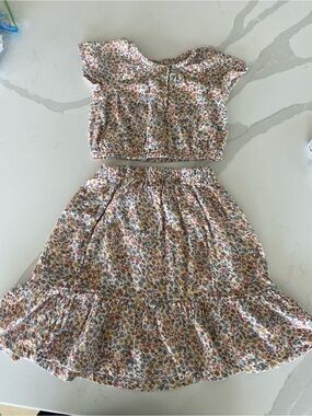 Little Planet by Carter's Girls 2T Floral 2pc Top & Skirt organic Cotton Set